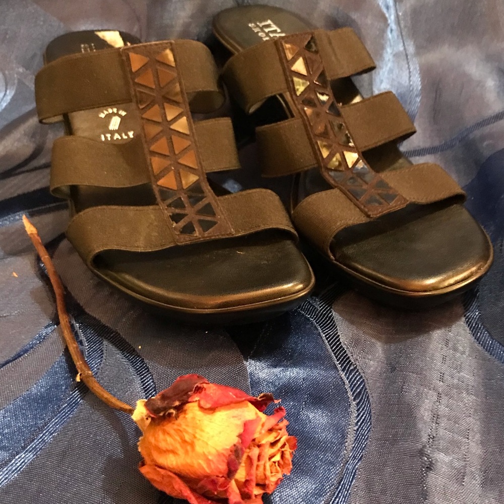 Ladies Strappy Black Comfort Sandals Made in Italy